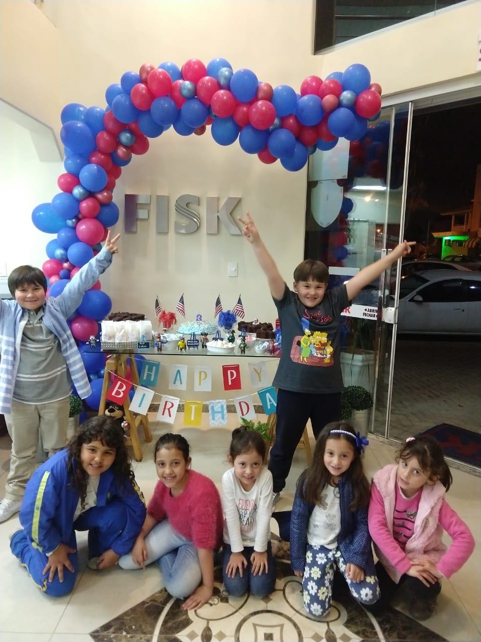 Fisk Balneário Piçarras/SC - Buddy"s Surprise Party